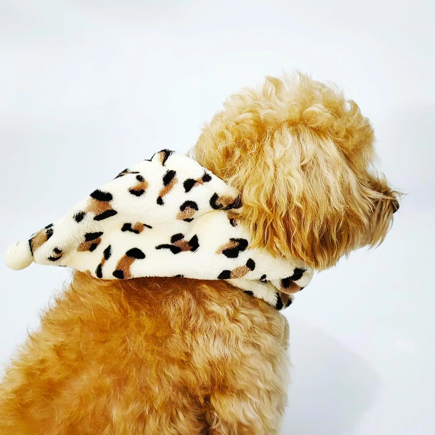Dog Winter Hat, Leopard Dog Flannel Hat Pet Christmas Winter Warm Caps Cute Accessories Neck Ear Warmer Pullover Hood Warm Scarf, Calming Dog Hood for Noise Protection