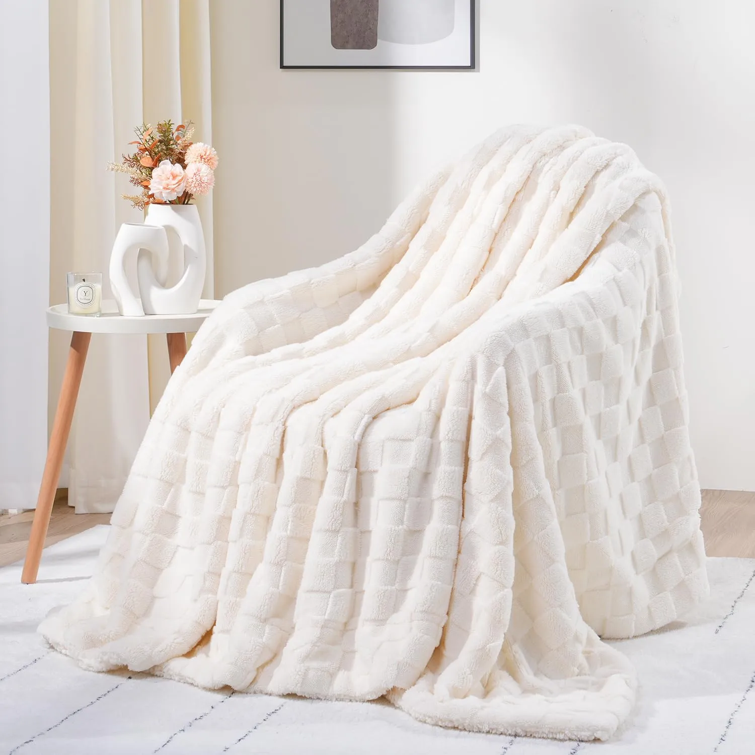 Sherpa Throw Blanket for Couch Bed, Soft Throw Blanket for Women, Cozy Fuzzy Fleece Checkered Blanket, Lightweight All-Season Throw, for Home, Cream White, 50x60 Inches